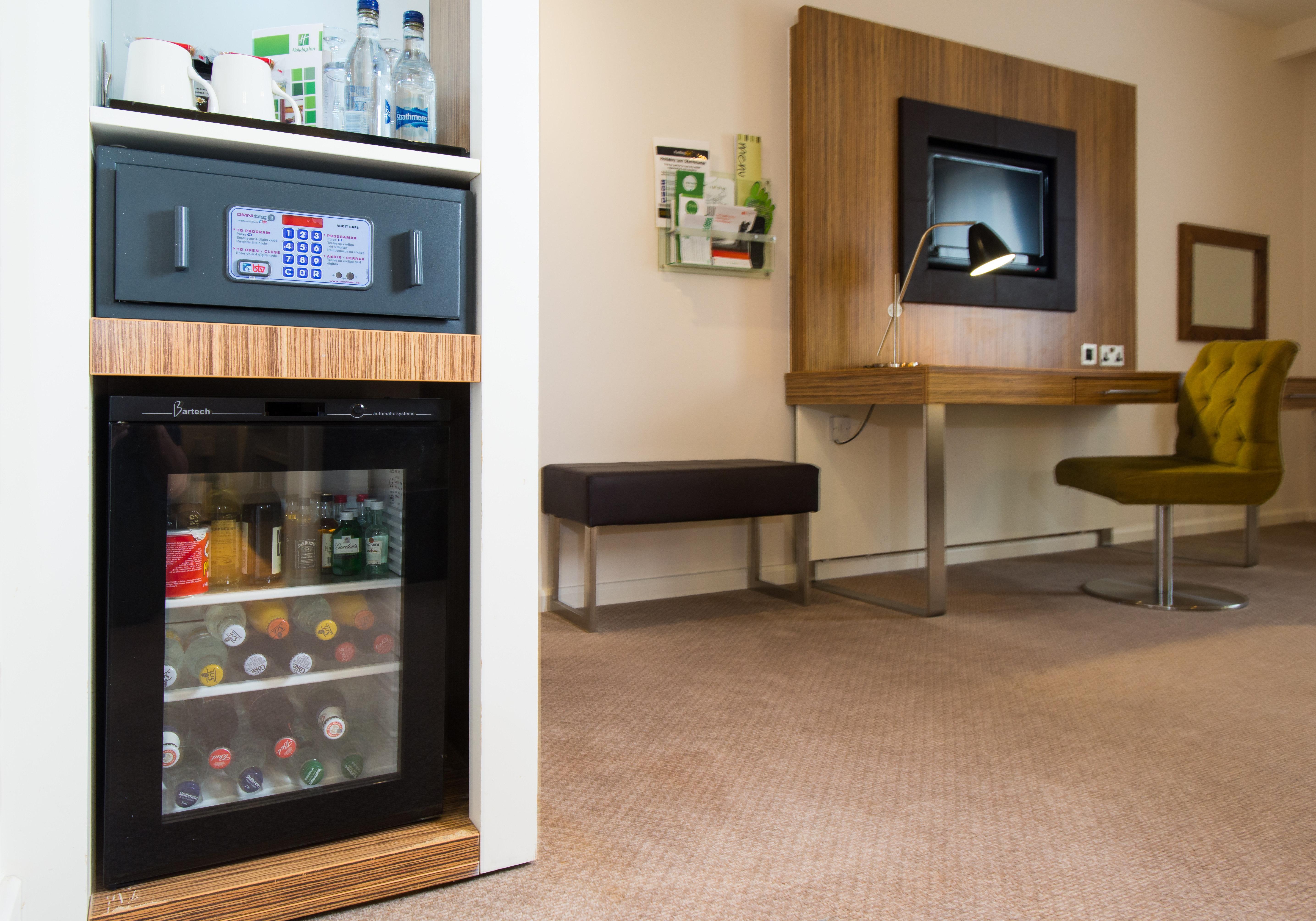 Holiday Inn Stevenage By Ihg Εξωτερικό φωτογραφία