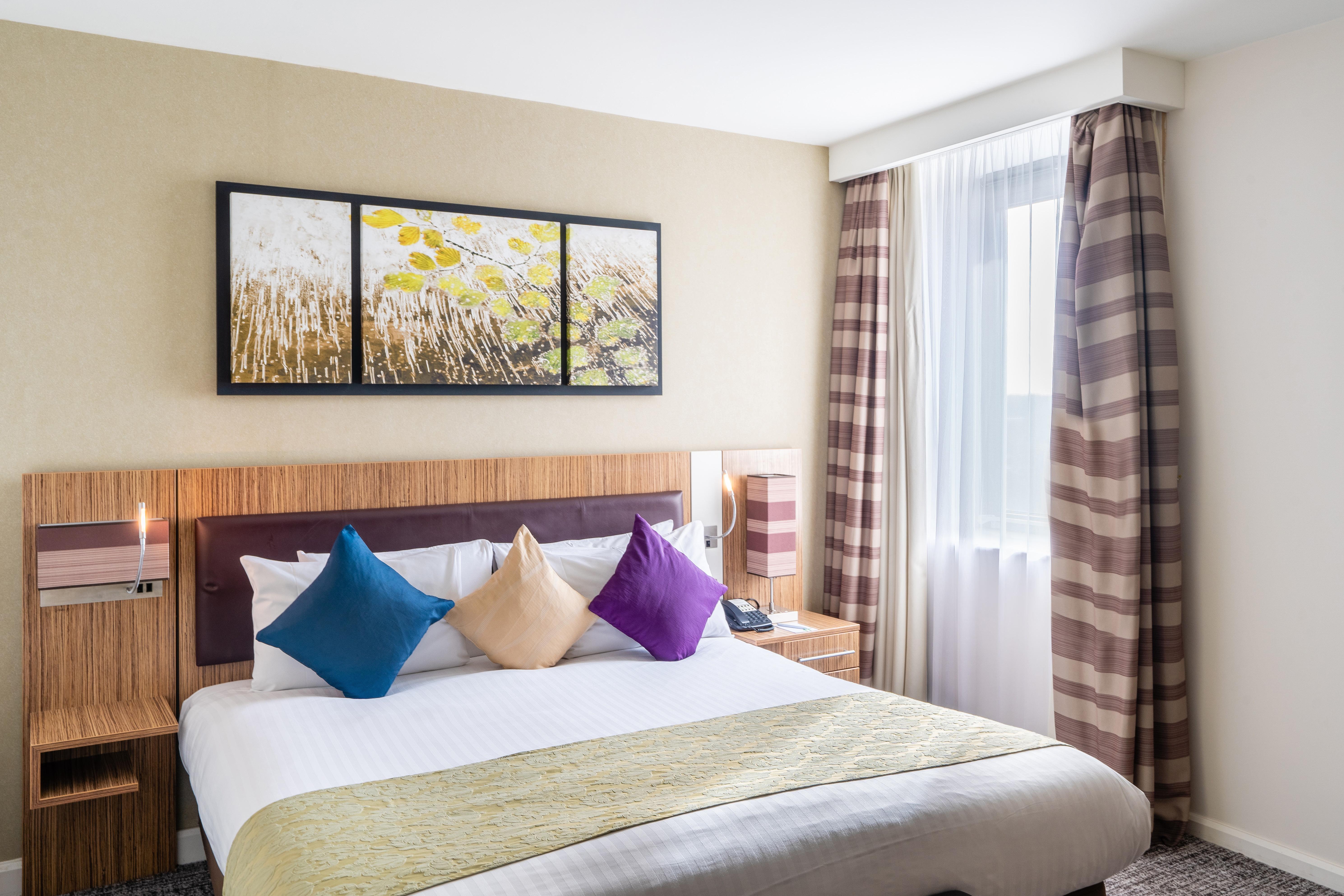Holiday Inn Stevenage By Ihg Εξωτερικό φωτογραφία