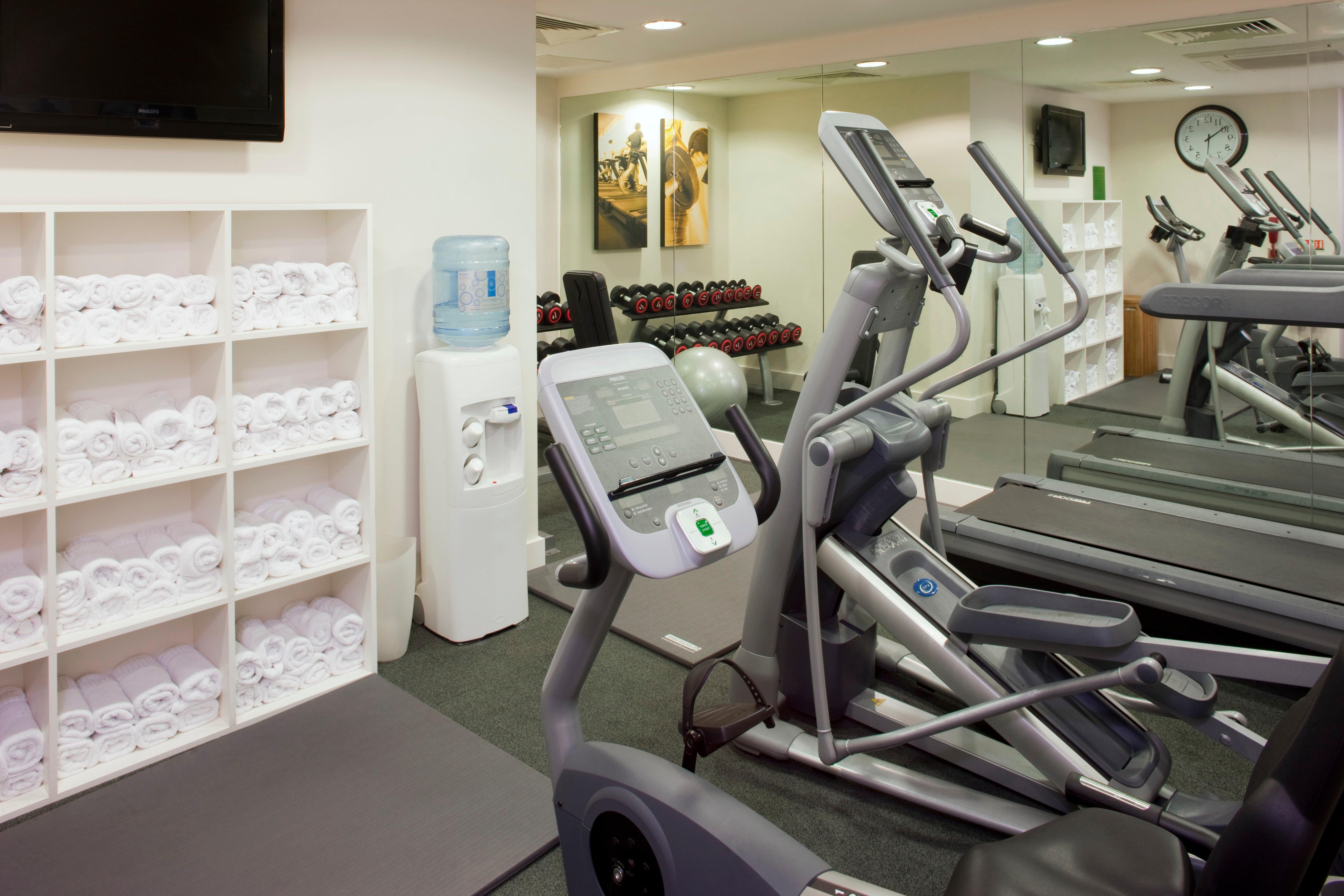 Holiday Inn Stevenage By Ihg Εξωτερικό φωτογραφία