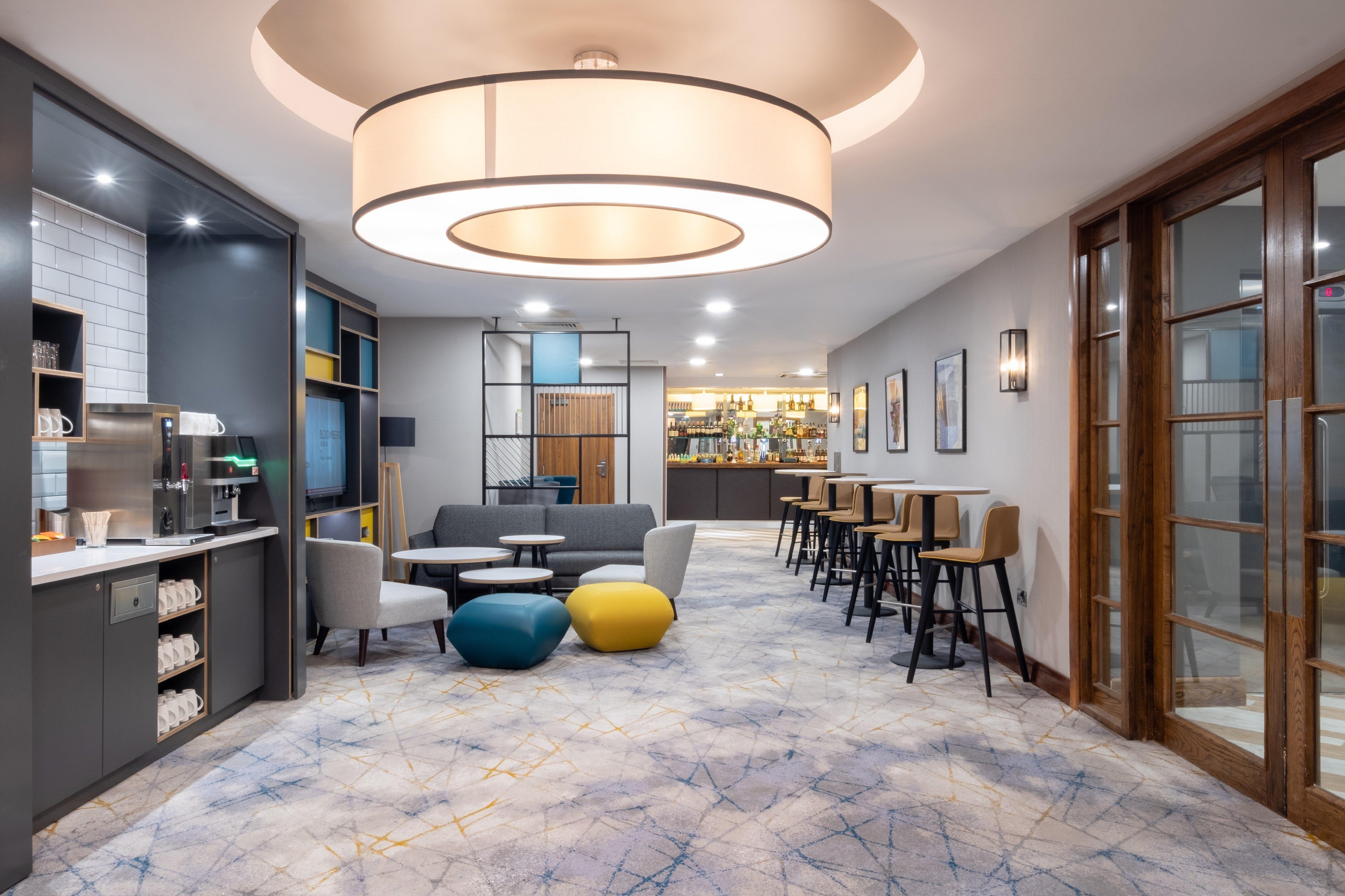 Holiday Inn Stevenage By Ihg Εξωτερικό φωτογραφία
