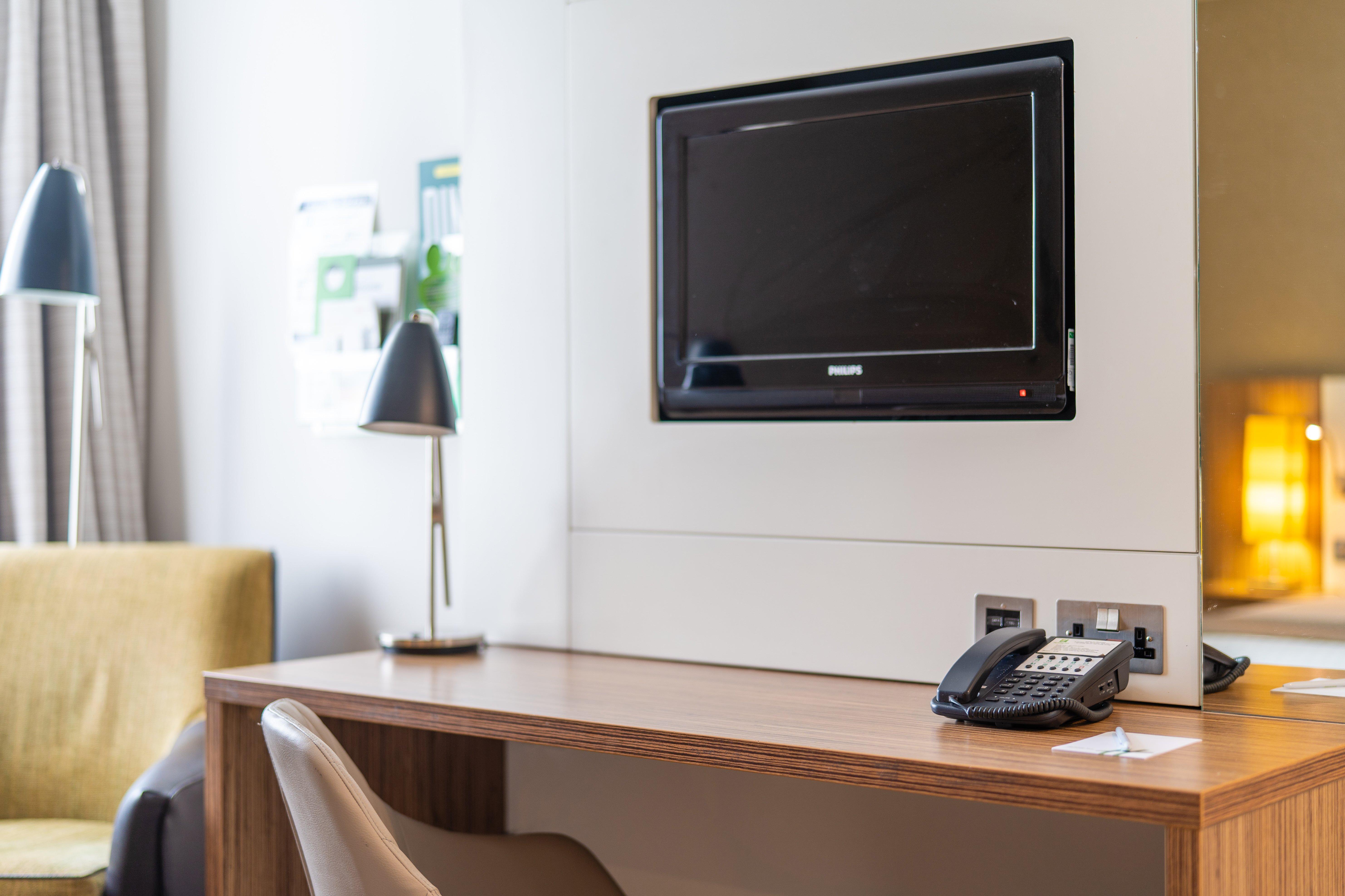 Holiday Inn Stevenage By Ihg Εξωτερικό φωτογραφία