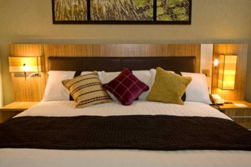 Holiday Inn Stevenage By Ihg Εξωτερικό φωτογραφία